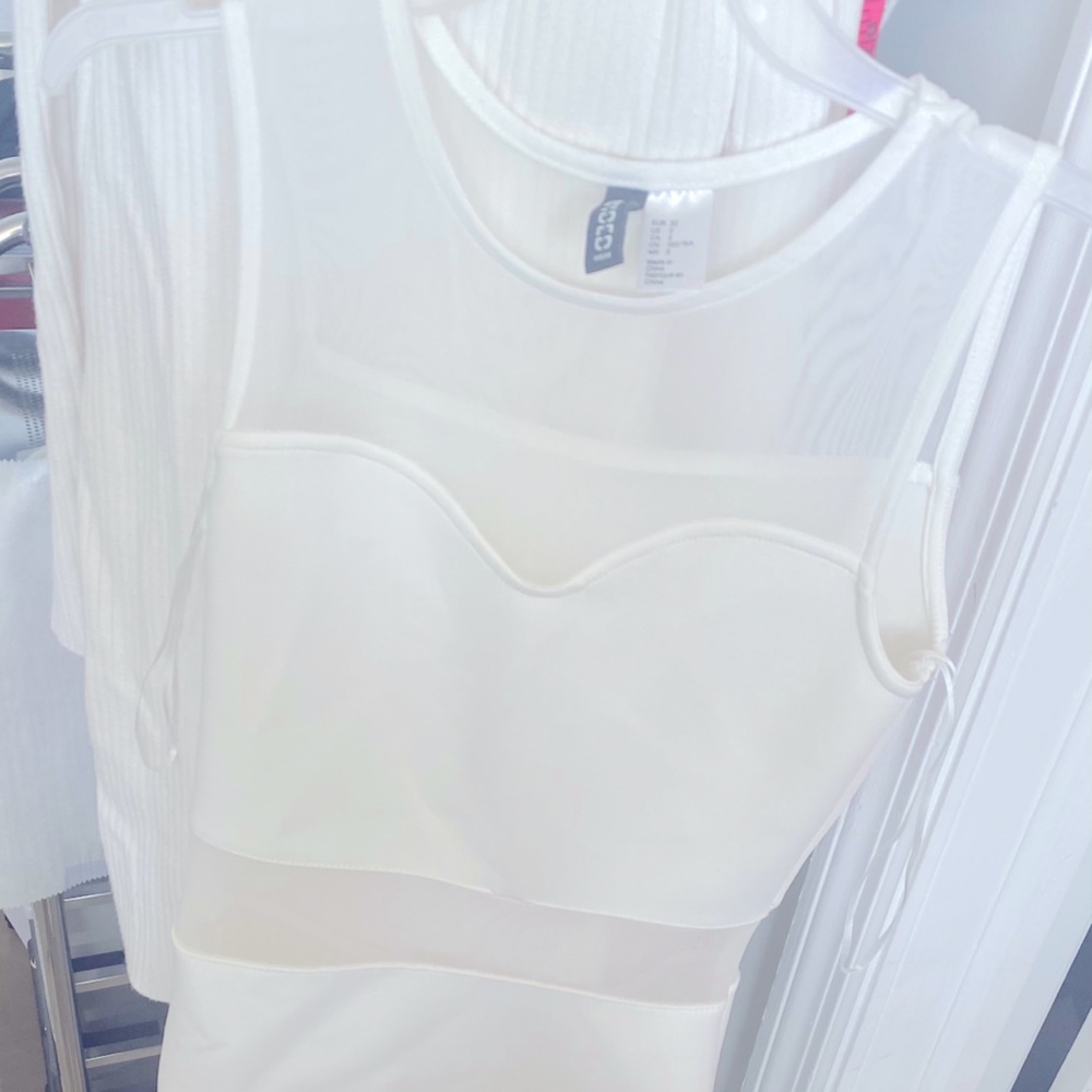 🚫 SOLD 🚫 
White dress